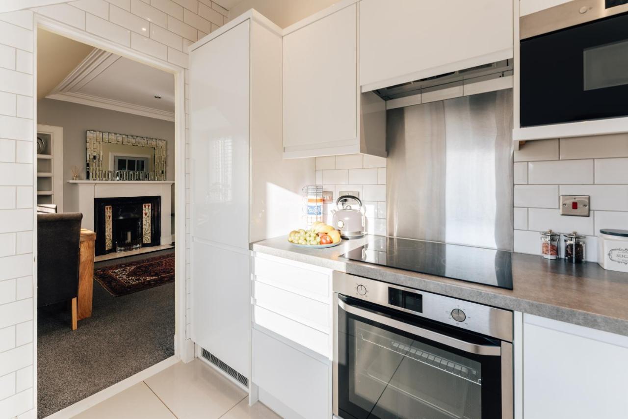 Luxury Inverness central apartment private parking Extérieur photo